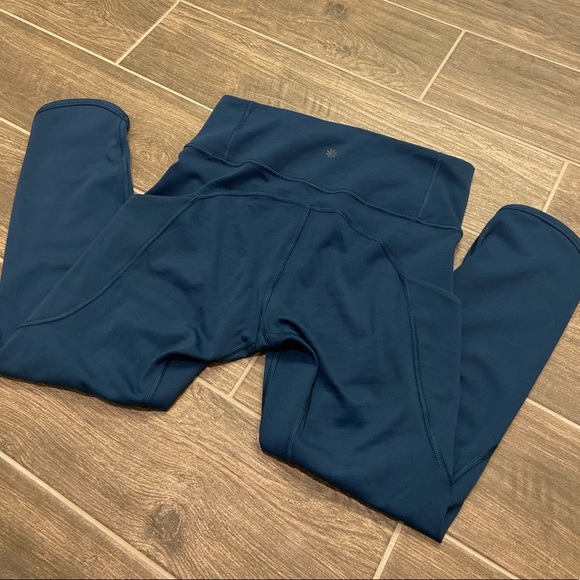 Athleta - High waisted Side Pocket Ankle Cropped Leggings - Picture 7 of 13